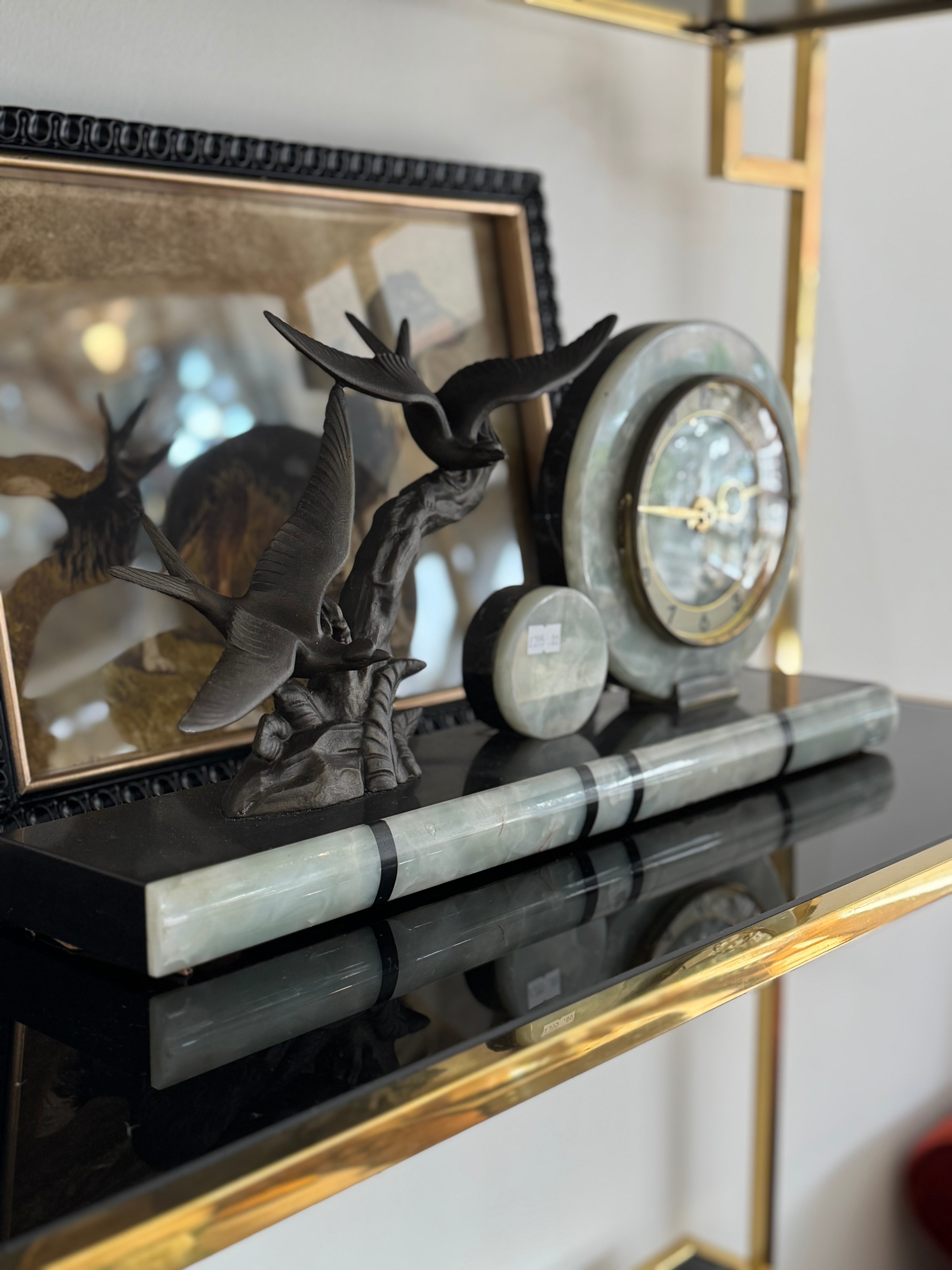 Marble Clock with Birds